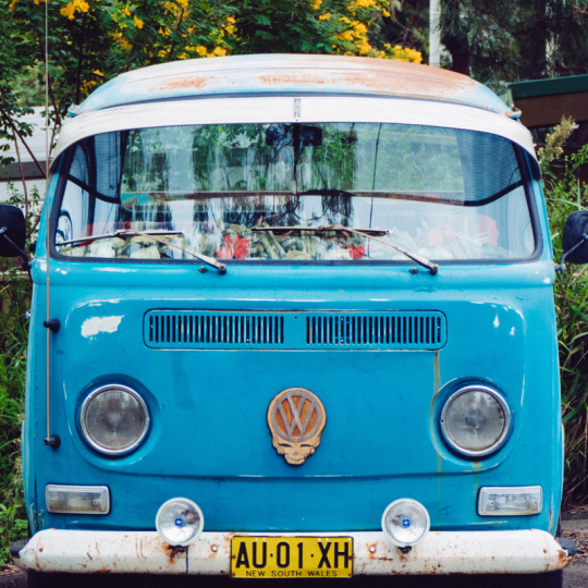 benjamin-shanks-333252-unsplash-VW van-cropped-850x800